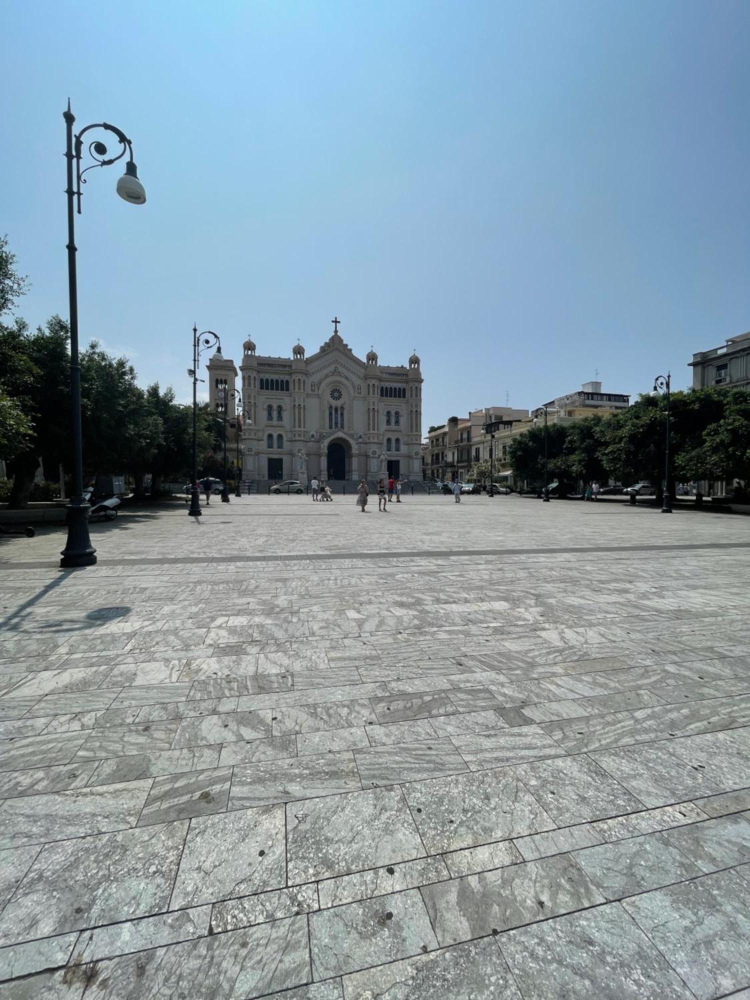 La Cattedrale Ξενοδοχείο Ρέτζιο ντι Καλάμπρια Εξωτερικό φωτογραφία
